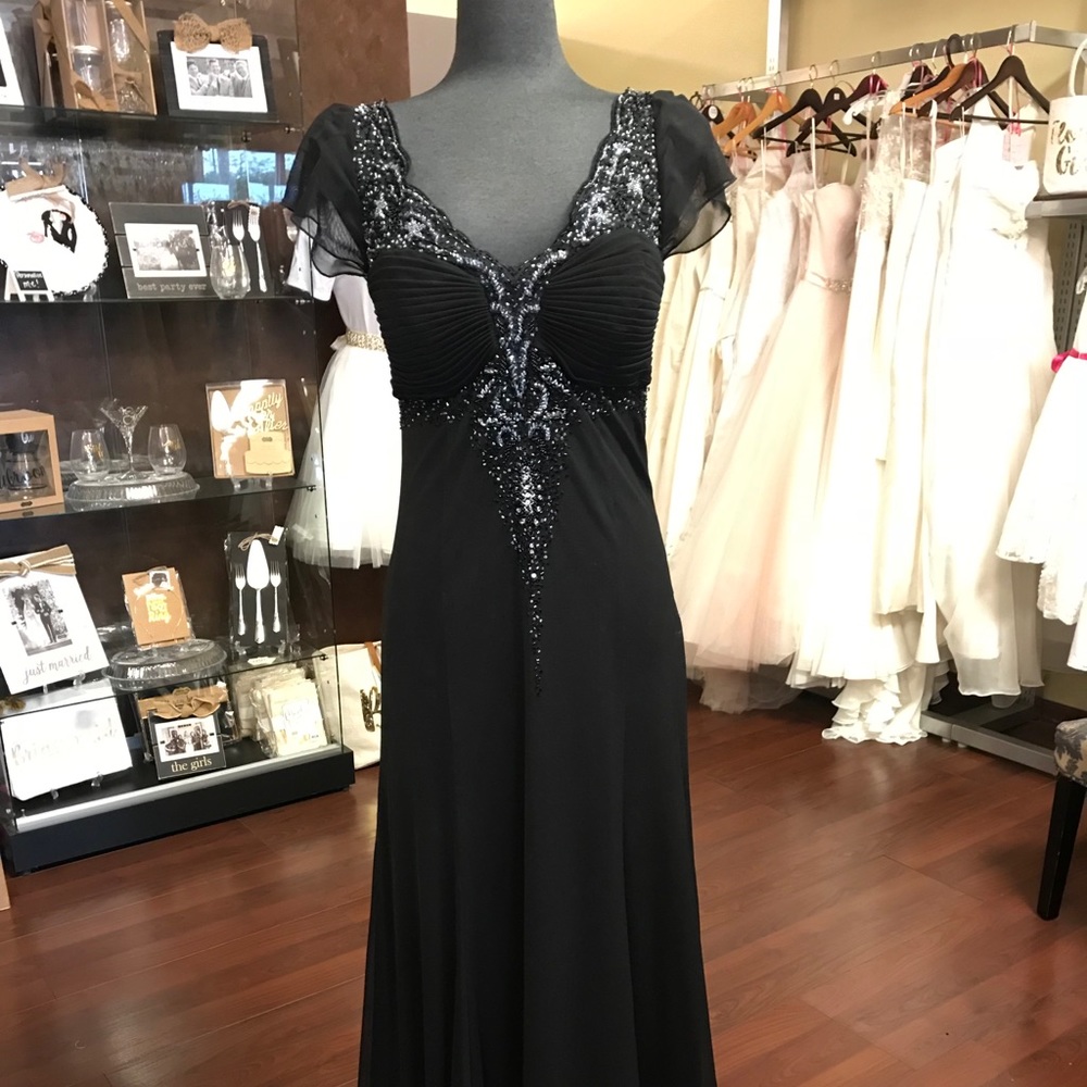 Evening gown, black, size 16